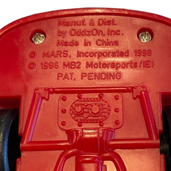 ERNIE IRVAN #36 Skittles NASCAR 1998 Car Candy Dispenser. Vintage - Picture 11 of 14